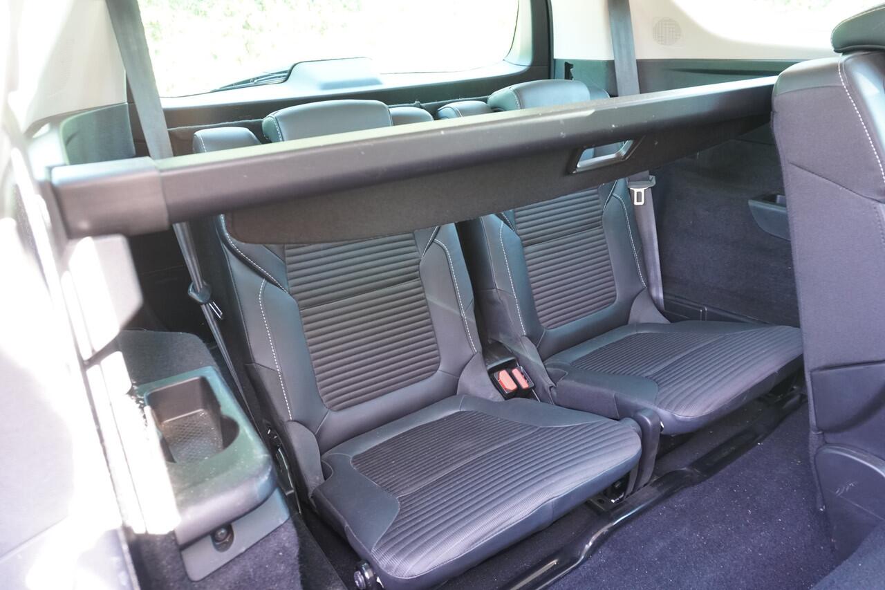 Renault GRAND SCENIC 1.3 TCe Intens 7p. CLIMA CRUISE NAVI HALF LEER