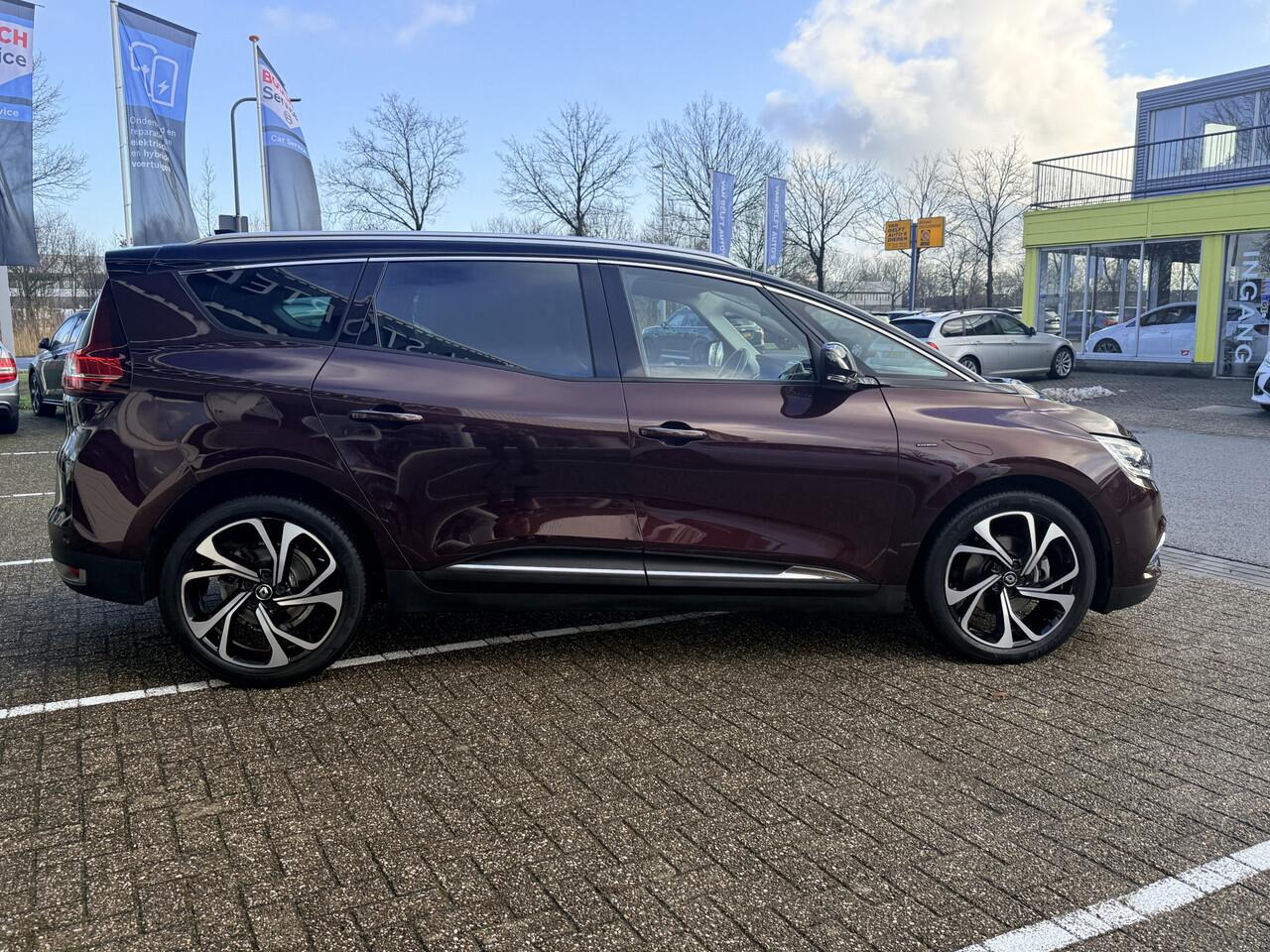 Renault GRAND SCENIC 1.3 TCe 160pk Black Edition 7p. | Automaat | LED | Adapt. Cruise | Head-Up | Carplay/Android | Stoelverwarming