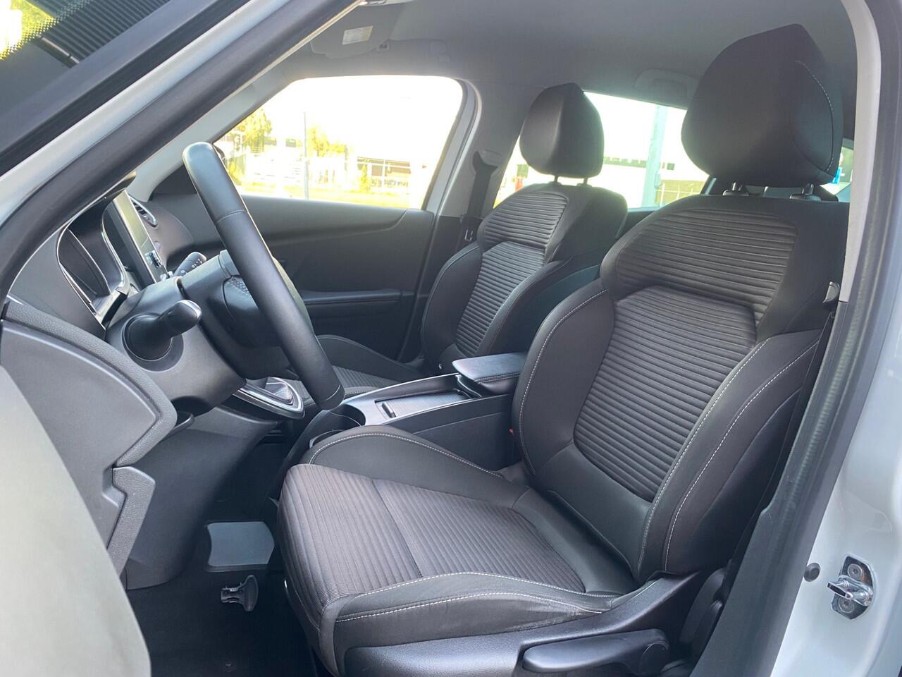 Renault GRAND SCENIC BWJ 2021 | 1.3 TCe 116PK Business Zen 7p. | TREKHAAK | CAMERA | CLIMA | NAVI | CARPLAY | PDC 2X |