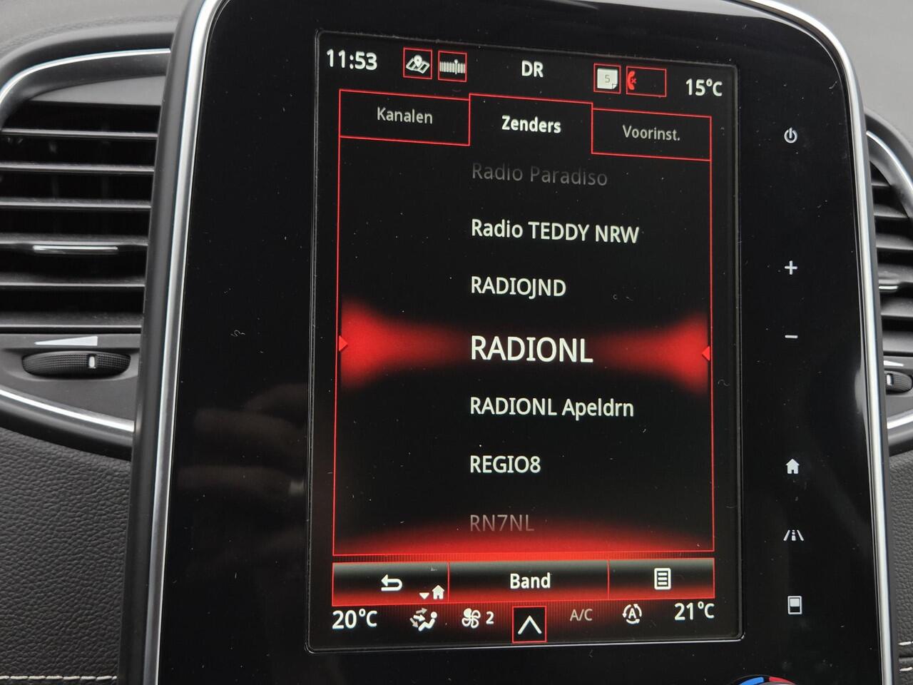 Renault GRAND SCENIC 1.3 TCe Intens 160 PK Automaat / 1e Eigenaar / Dealer Onderhouden / Lederen Bekleding met Elektrische Stoelen / Adaptief Cruise Control / Head Up Display / Bose Audio / Stoelverwarming / Dode Hoek Detectie / Achteruitrijcamera / Z.G.A.N. WINTERSET LM 7 / 