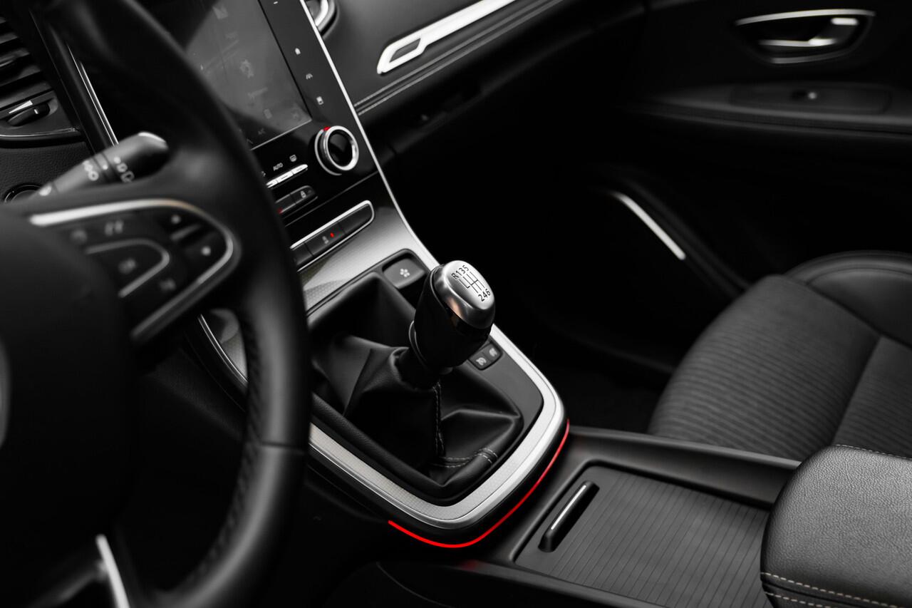 Renault GRAND SCENIC 1.3 TCe Techno 7p. | 7-persoons | navigatie | all season banden