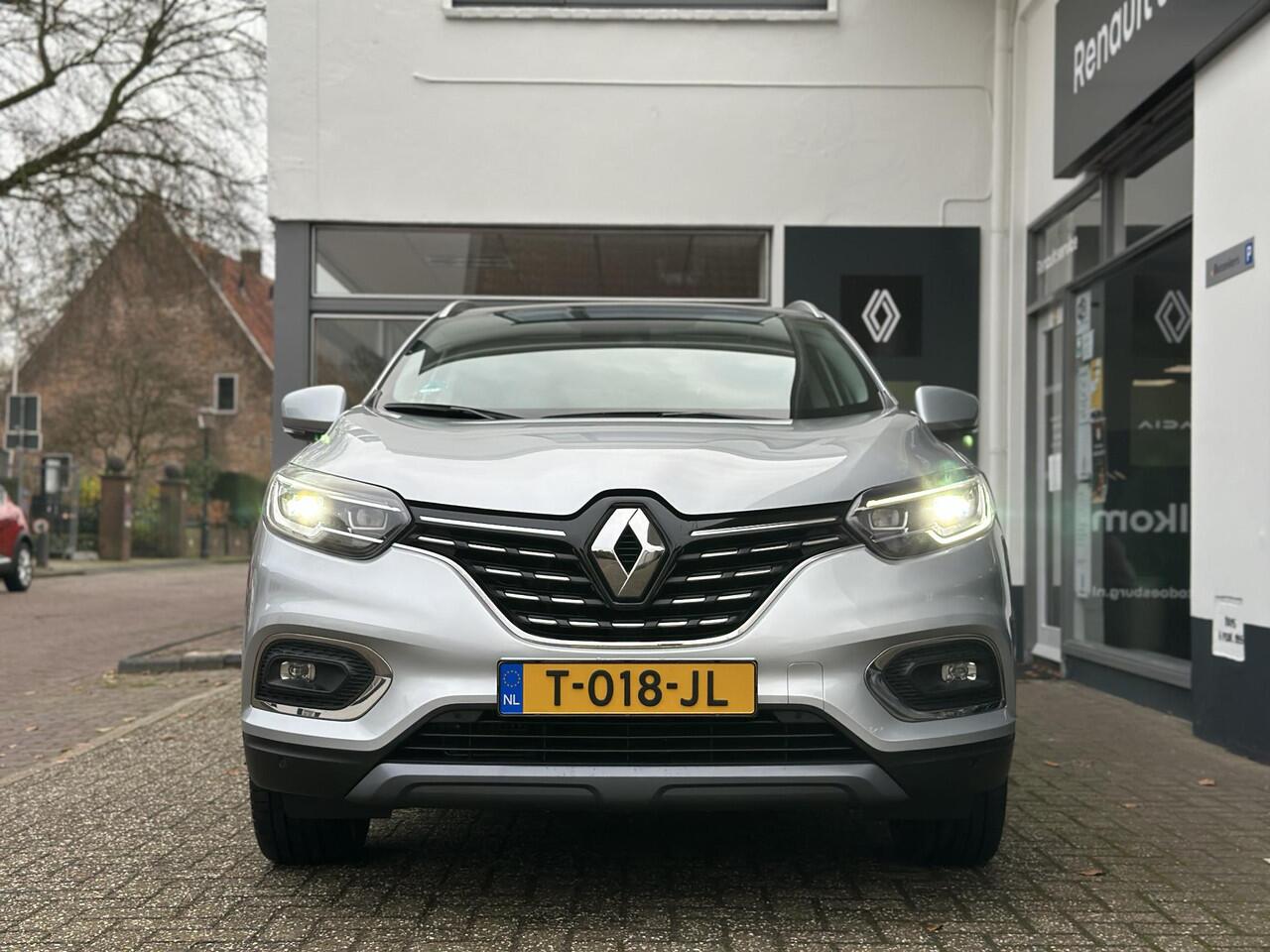Renault KADJAR 1.3 TCe Techno | Navigatie systeem | Camera/Sensoren | Glazendak | Dealeronderhouden |