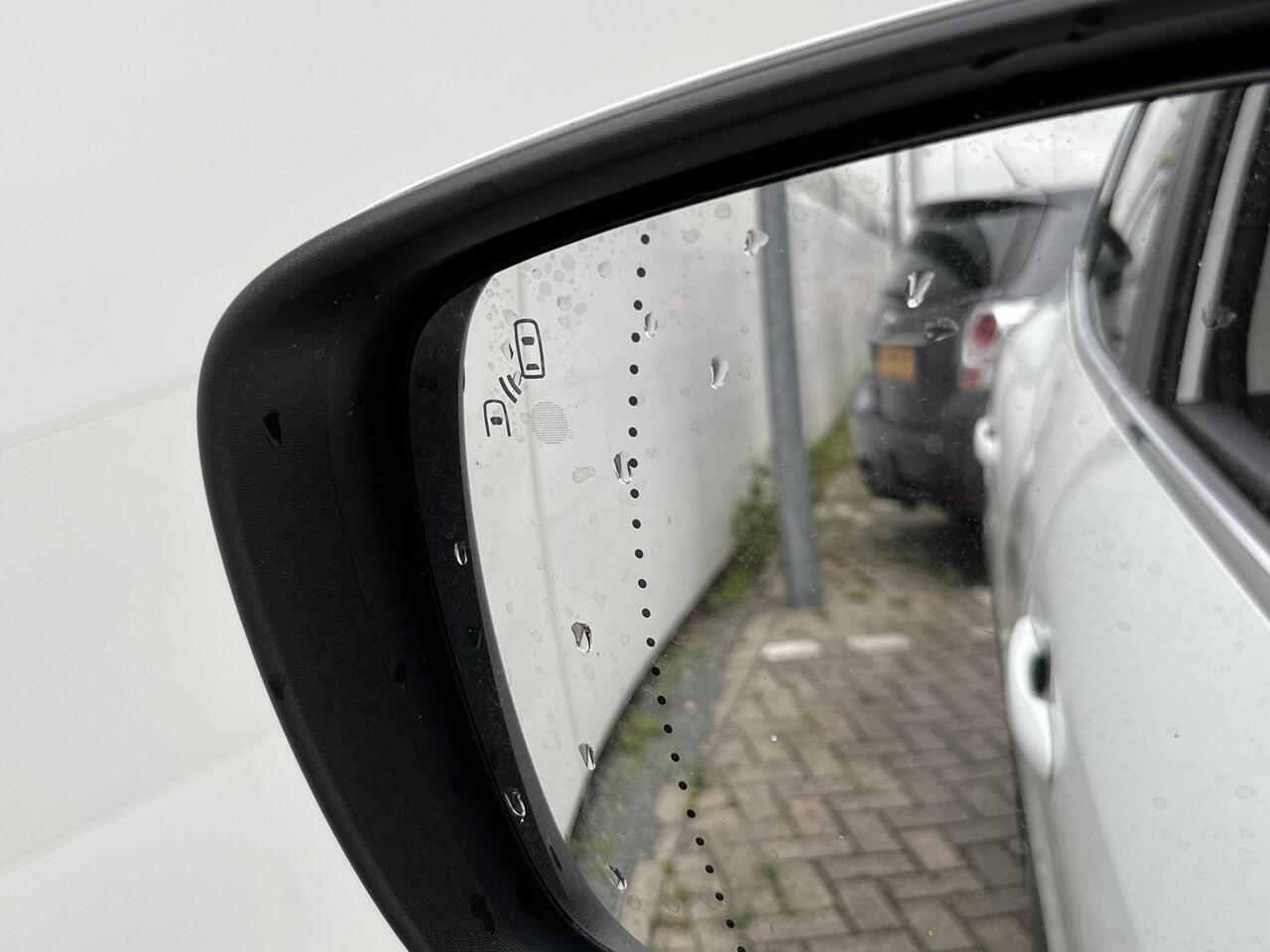 Renault KADJAR 1.3 TCe Intens (Hoge instap) Navigatie | Camera | Clima | Dodehoek sensor