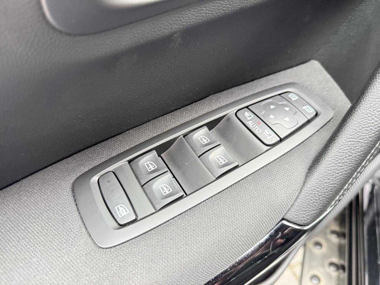 Renault KADJAR BWJ 2021 1.3 TCe 141 PK Zen TREKHAAK | KEYLESS | CARPLAY + ANDROID | CLIMA | CRUISE | LMV | PDC