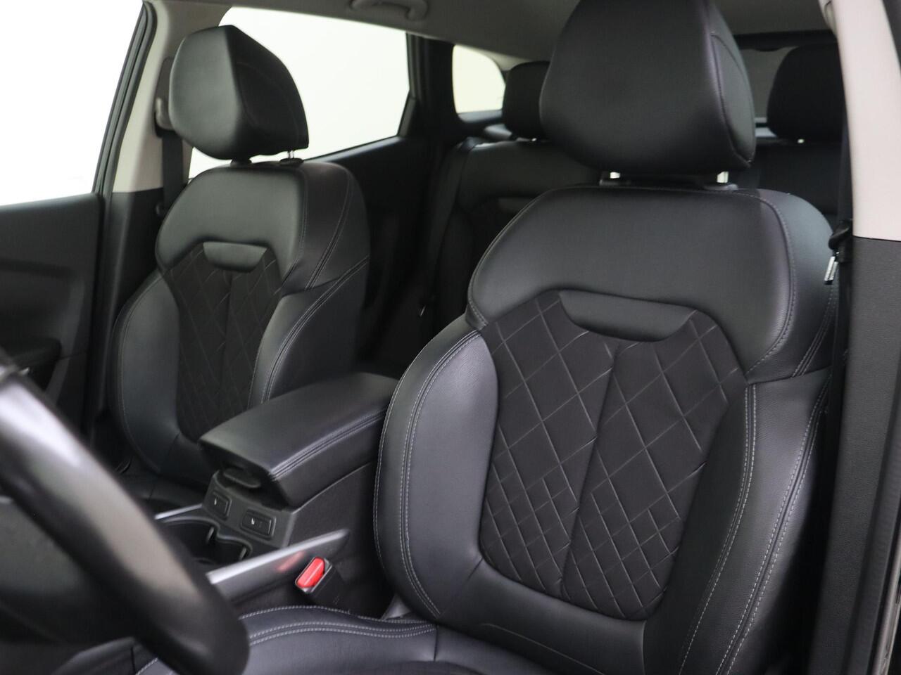 Renault KADJAR 1.3 TCe Intens AUTOMAAT | Navigatie | Climate Control | Camera | Parkeersensoren | Apple Carplay/Android Auto | Elektrische Ramen | Centrale deurvergrendeling |