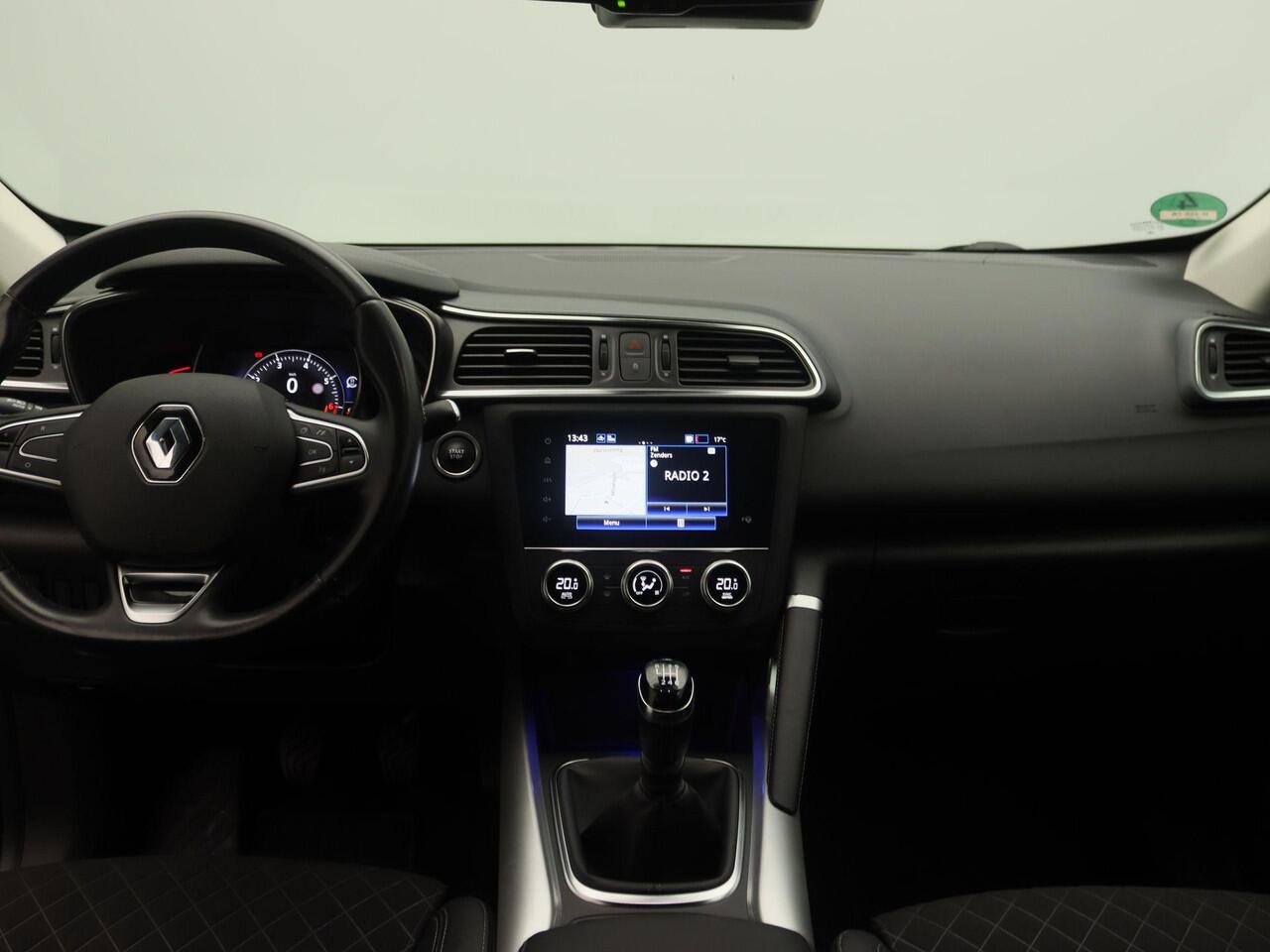 Renault KADJAR TCe 140 Intens | R-Link Navigatie met Apple CarPlay & Android Auto | Parkeersensoren v+a met achteruitrijcamera | Lichtmetalen velgen | Trekhaak |