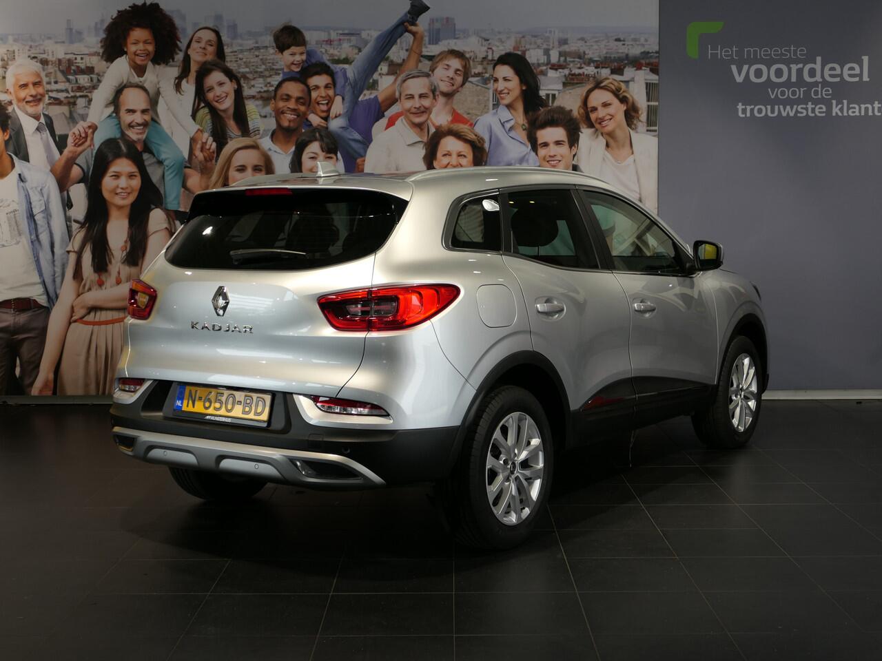 Renault KADJAR 1.3 TCe Zen - Occasion Lease vanaf ¤824 p/m - Inklapbare spiegels - cruise -17" LMV - sensor v+a