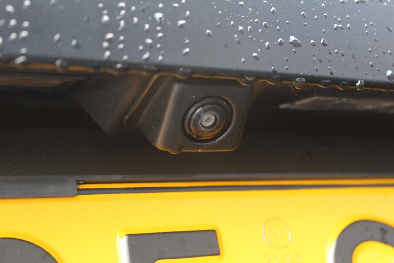 Renault KADJAR 1.3 TCe Equilibre Automaat | Incl. 12 maanden garantie | Achteruitrijcamera | Parkeersensoren | Lichtmetalen velgen | Bluetooth | Climate control | Navigatie | Cruise control