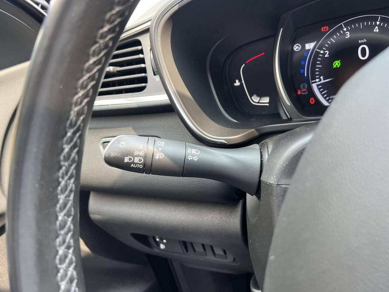 Renault KADJAR 1.3 TCe 140 EDC Intens | Pack Winter | Achteruitrijcamera | All-Season | LED | DAB | Key-less | Climate Control | Lichtmetaal | Cruise Control |