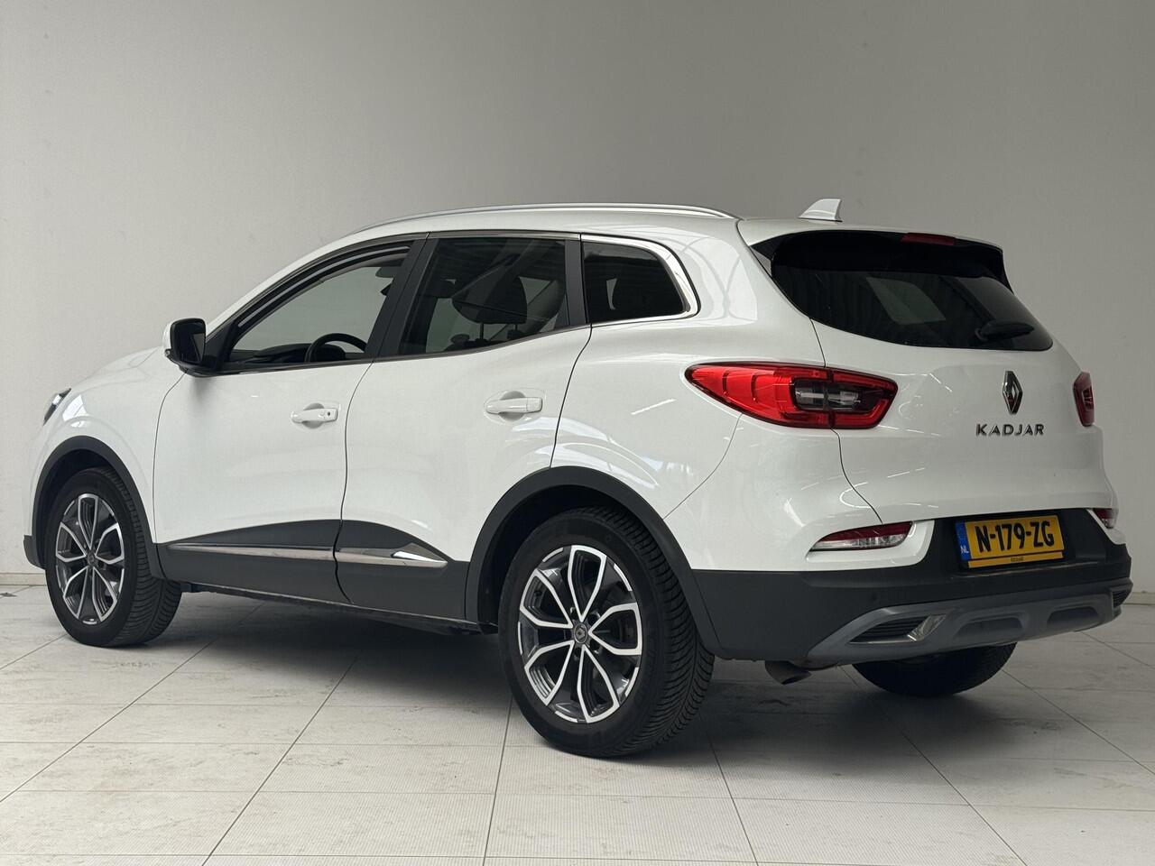 Renault KADJAR 1.3 TCe Intens | Navigatie | Stoelverwarming | Parkeersensoren V+A | Climate Control |