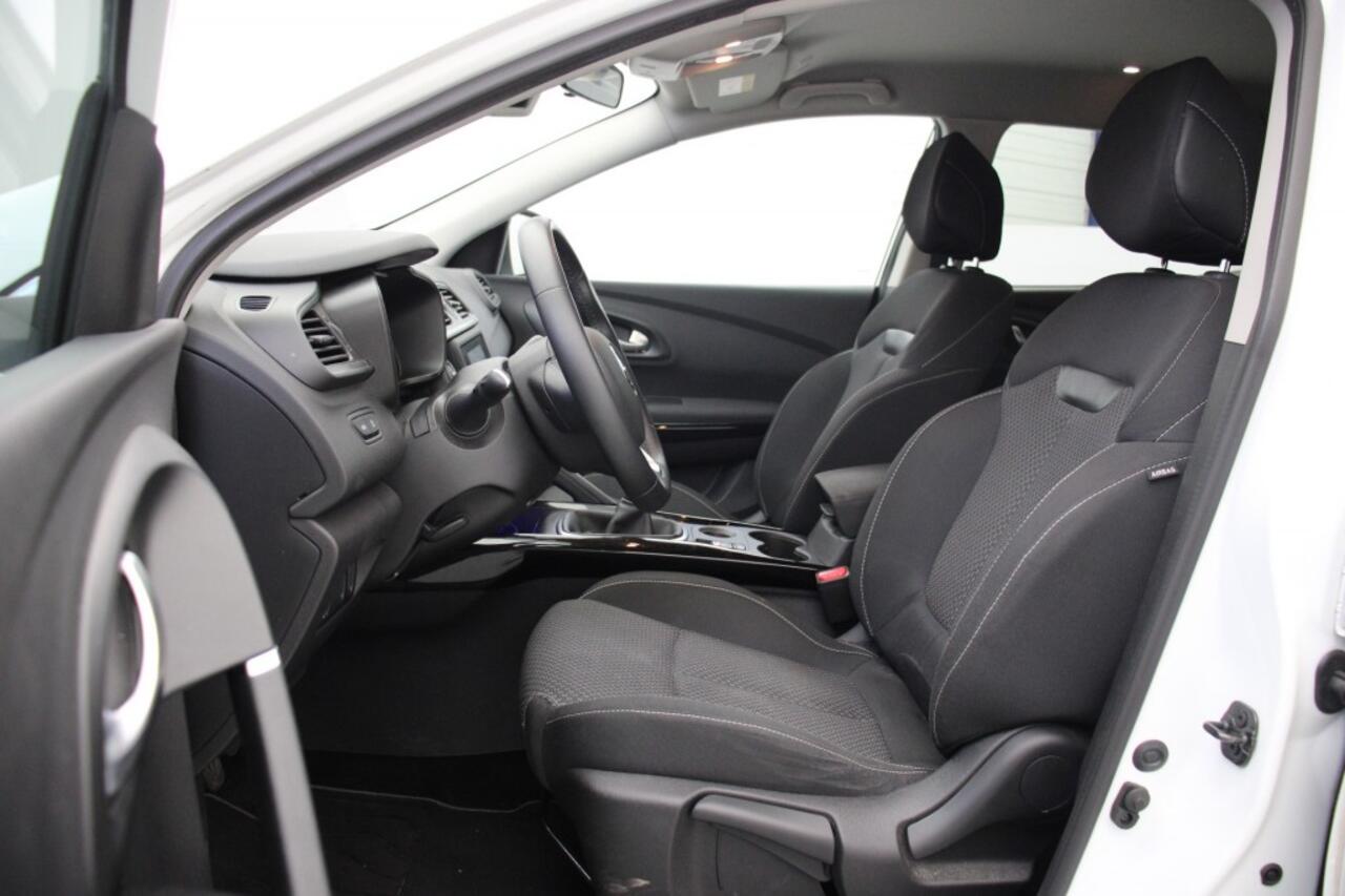 Renault KADJAR 1.3 TCe Zen 140PK - Carplay, Cruise, Clima