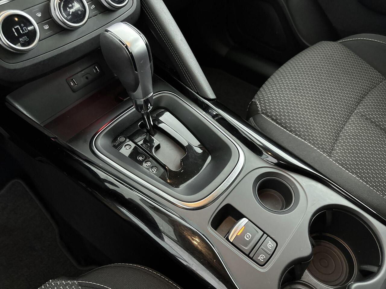 Renault KADJAR 1.3 TCe Zen 140PK | Automaat | Achteruitrijcamera | Parkeersensoren Rondom | Climate Control