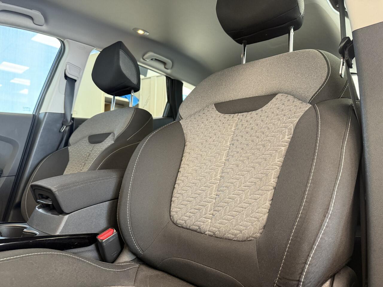 Renault KADJAR 1.3 TCe Limited Automaat CruiseControl 17'lmv 24 maanden garantie mogelijk (*vraag naar de voorwaarden)