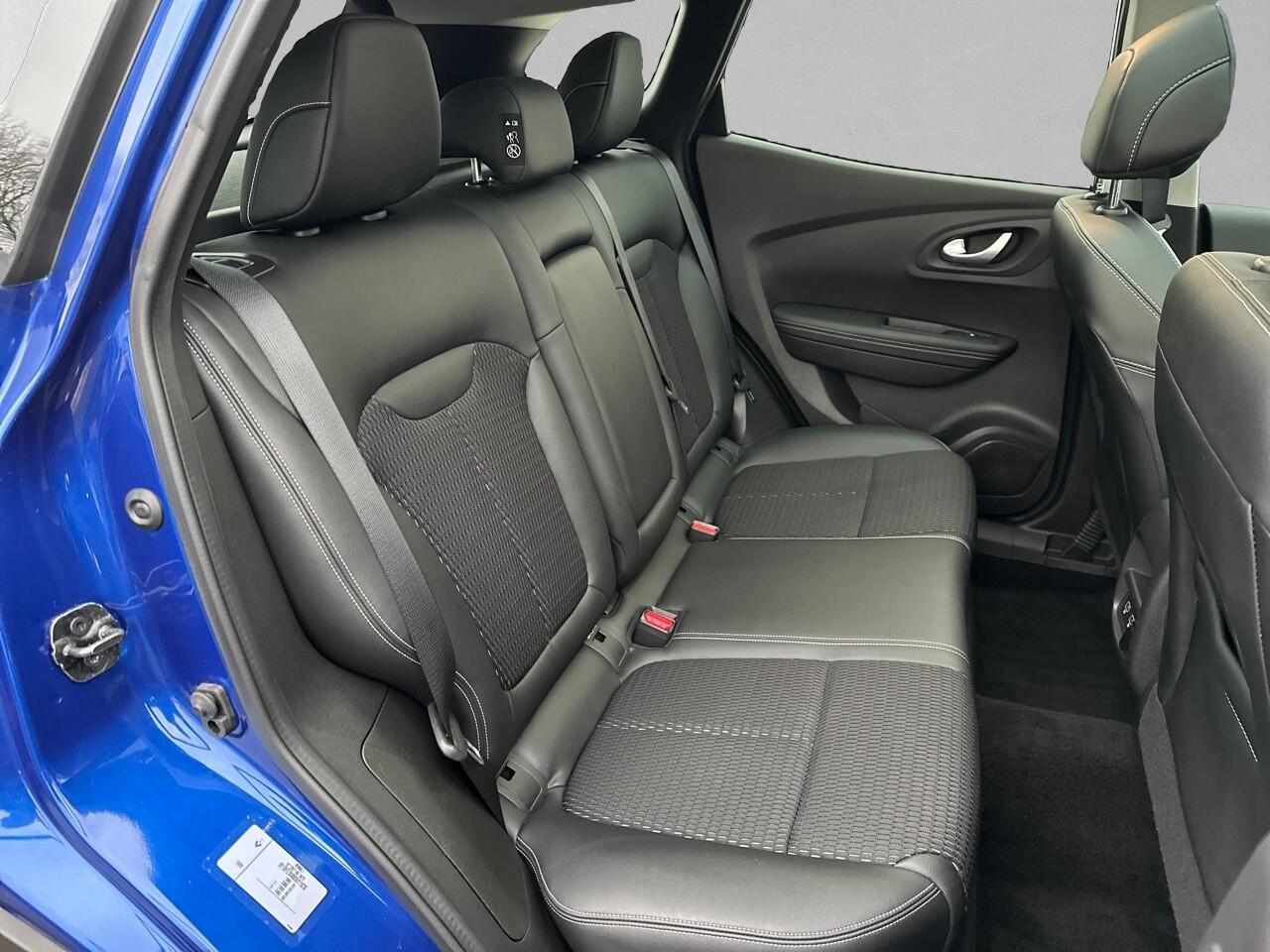 Renault KADJAR 1.3 TCe Intens CAMERA / PANORAMA / STOELVERWARMING / CLIMATE