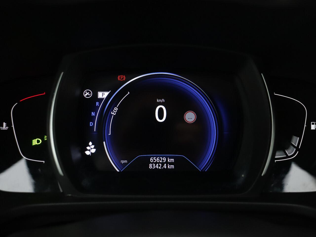 Renault KADJAR 1.3 TCe 140PK Intens / CAMERA / 19"/ NAVI / PARK. SENSOREN