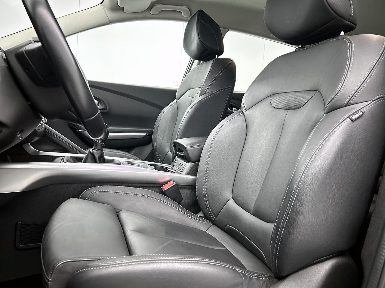 Renault KADJAR 1.3 TCe 140PK Intens / CAMERA / NAVI / LEDER