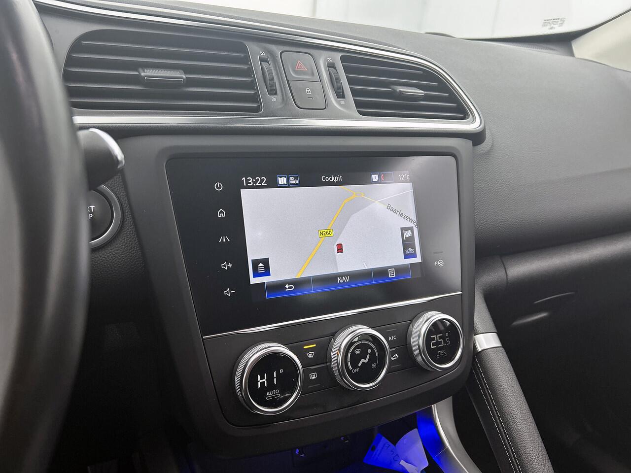 Renault KADJAR 1.3 TCe 140PK Intens | CAMERA | NAVI | DEALER ONDERHOUDEN | PARK. SENSOREN V+A