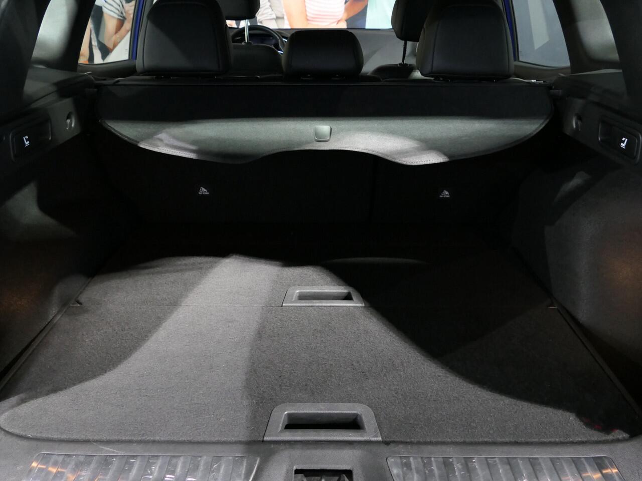 Renault KADJAR 1.3 TCe Techno - Occasion Lease vanaf ¤474 p/m - *AUTOMAAT* - Trekhaak - allseasons - navi - sensor v+a