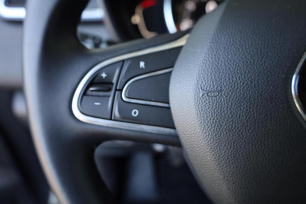 Renault KADJAR 1.3 TCe CAMERA DAB HALFLEER CARPLAY CRUISE NAVI CLIMA 2xPDC 17"LMV 2xKEYLESS ENZ.