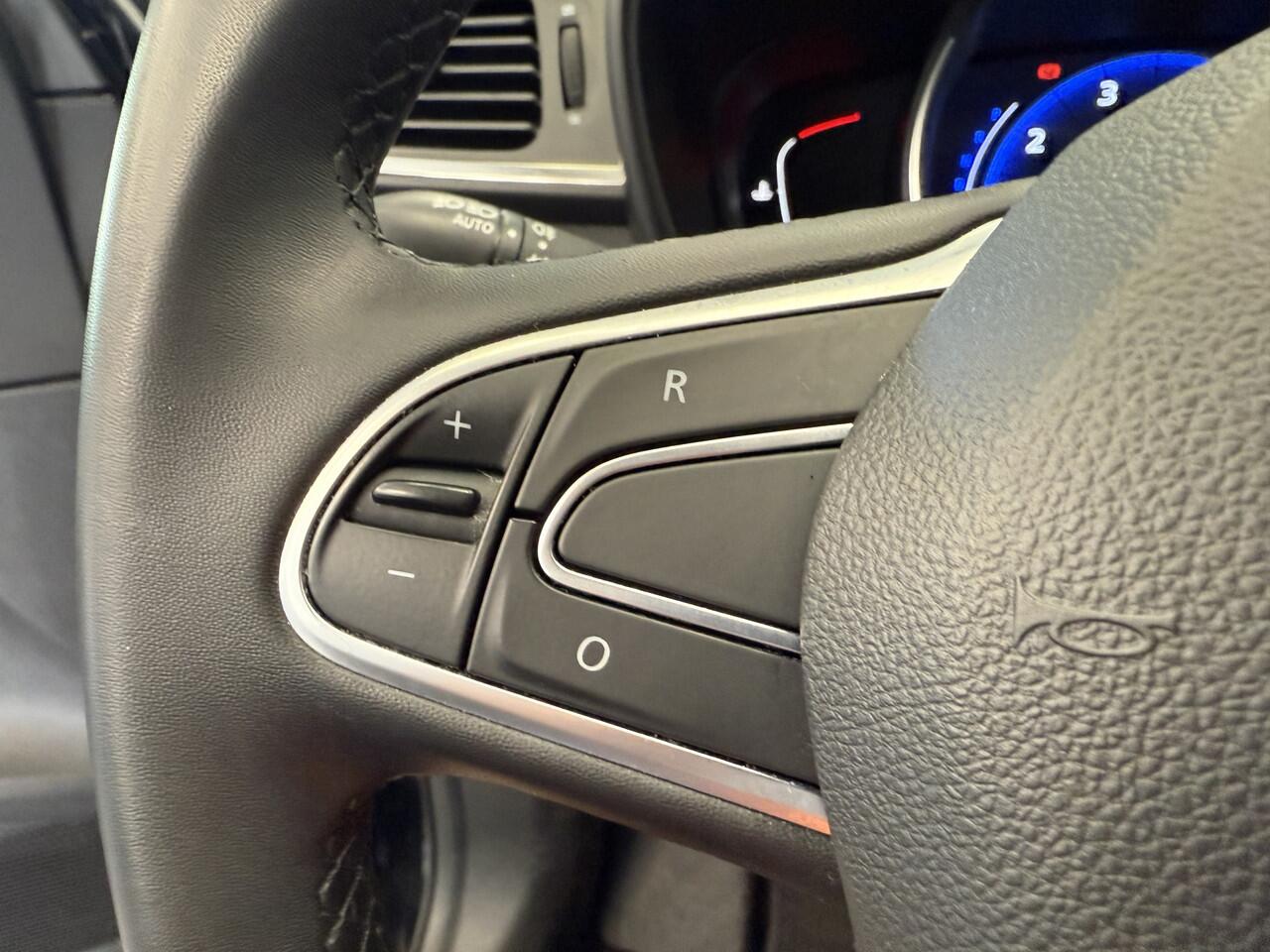 Renault KADJAR 1.3 TCe Limited Automaat CruiseControl 17'lmv 24 maanden garantie mogelijk (*vraag naar de voorwaarden)