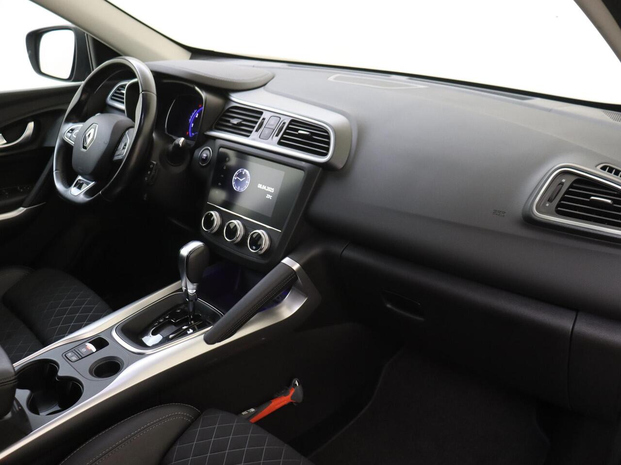 Renault KADJAR 1.3 TCe Intens AUTOMAAT | Navigatie | Climate Control | Camera | Parkeersensoren | Apple Carplay/Android Auto | Elektrische Ramen | Centrale deurvergrendeling |