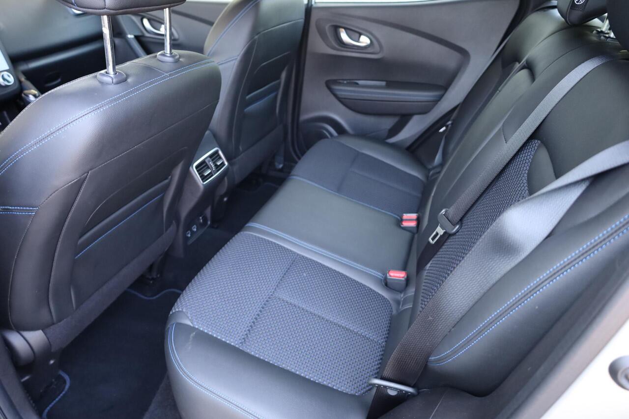 Renault KADJAR 1.3 TCe CAMERA DAB HALFLEER CARPLAY CRUISE NAVI CLIMA 2xPDC 17"LMV 2xKEYLESS ENZ.