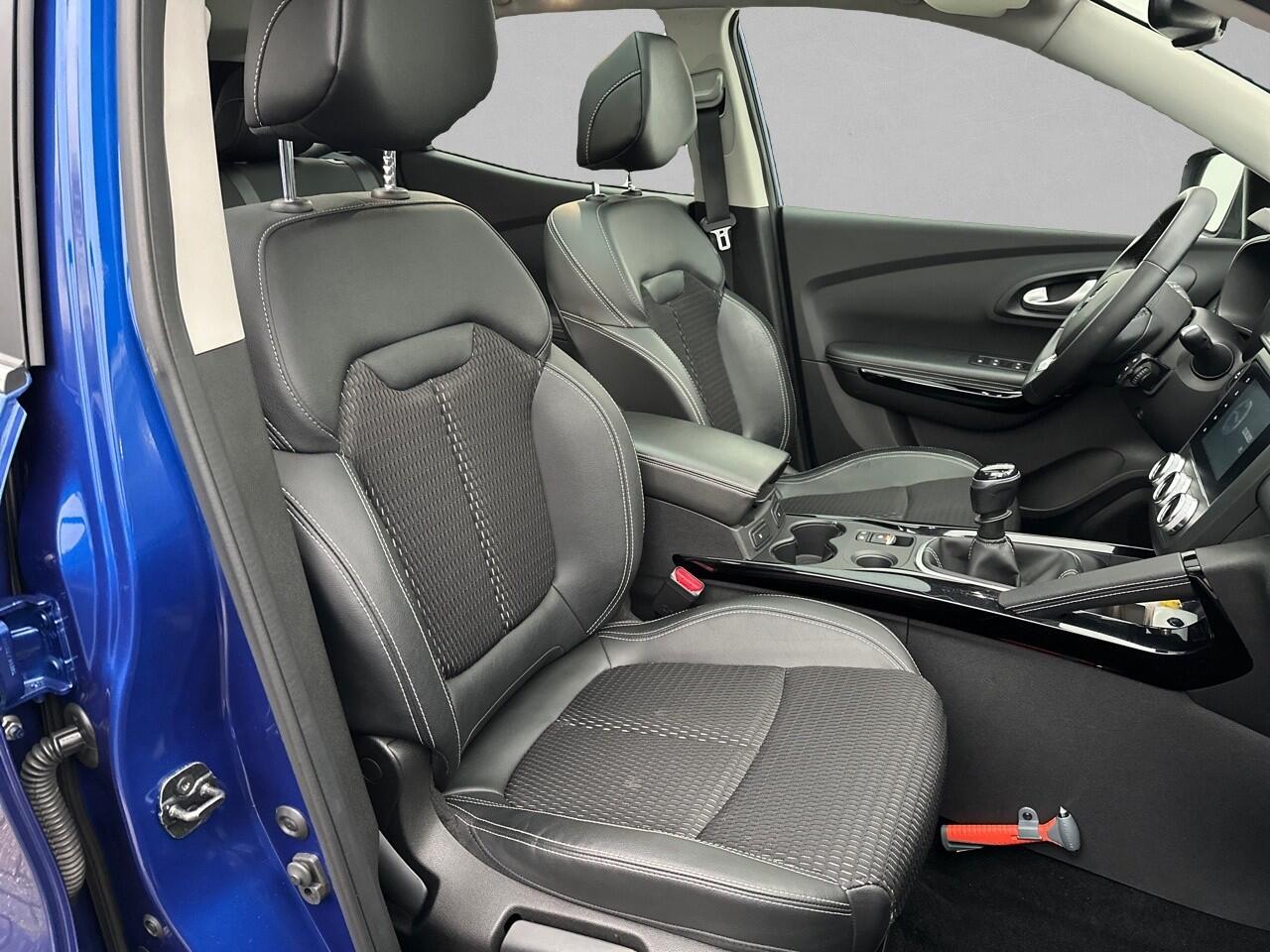 Renault KADJAR 1.3 TCe Intens CAMERA / PANORAMA / STOELVERWARMING / CLIMATE