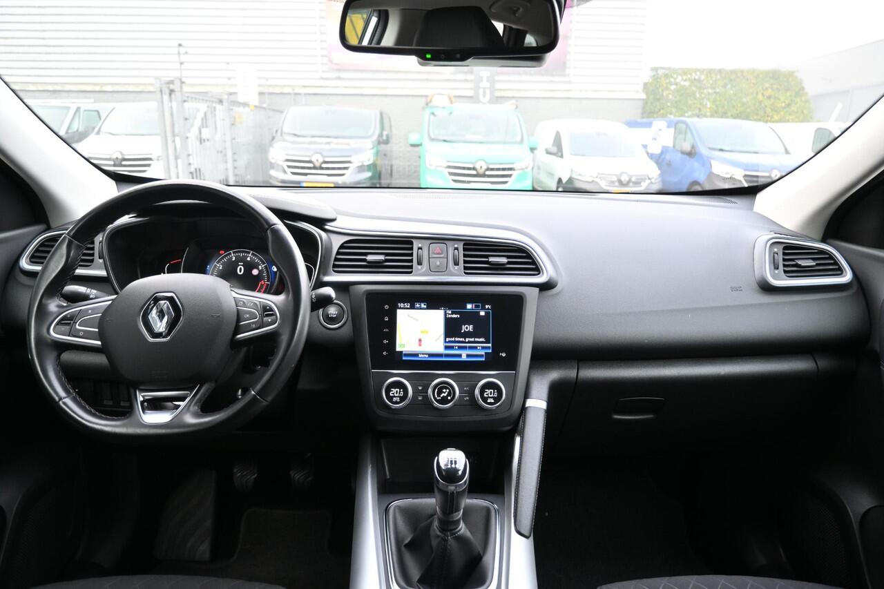 Renault KADJAR TCe 140 Intens | WEGKLAPBARE TREKHAAK | NAVI | CAMERA | CRUISE CONTROL | CLIMATE CONTROL | PDC | LMV