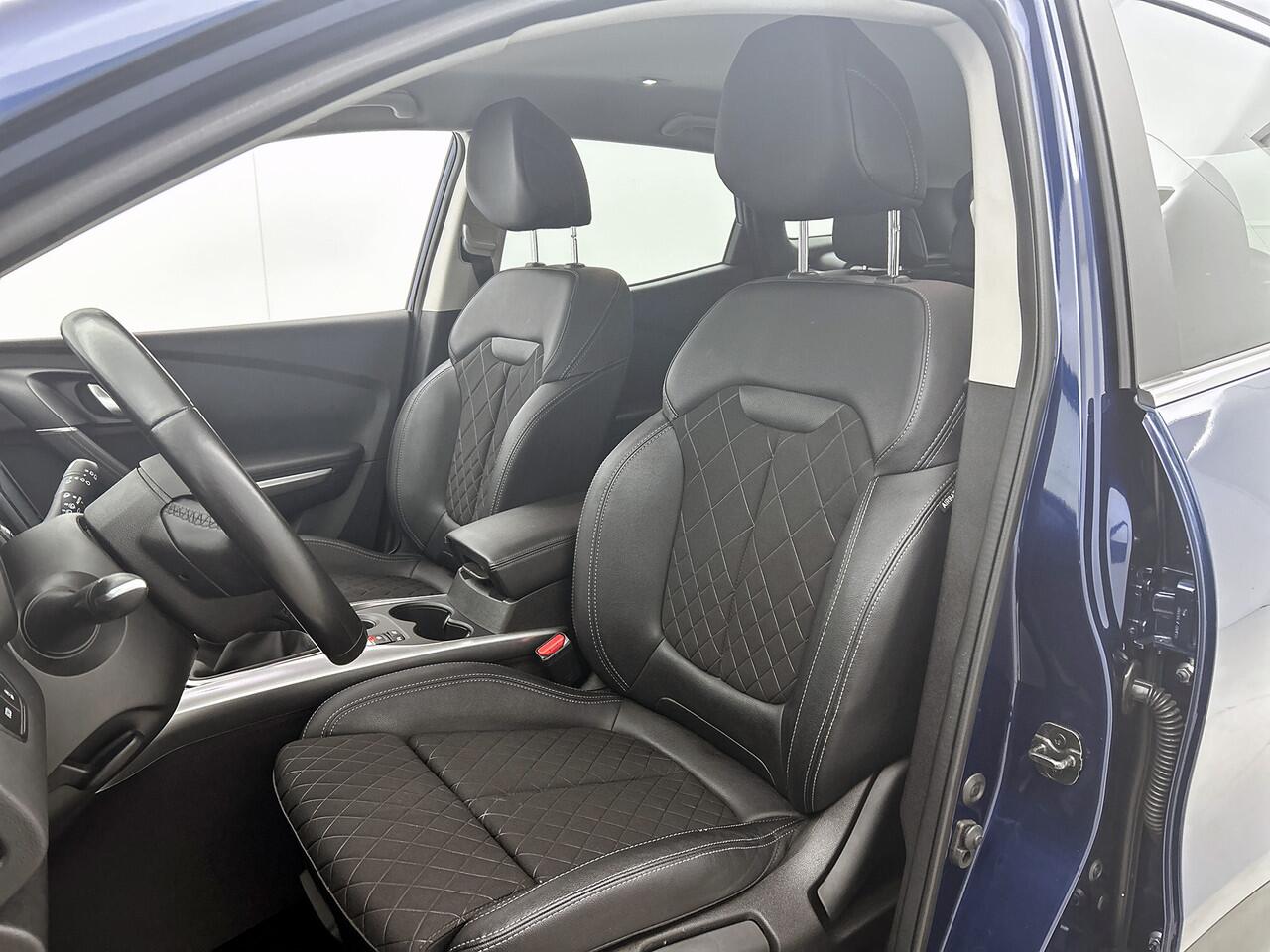 Renault KADJAR 1.3 TCe 140PK Intens | CAMERA | NAVI | DEALER ONDERHOUDEN | PARK. SENSOREN V+A