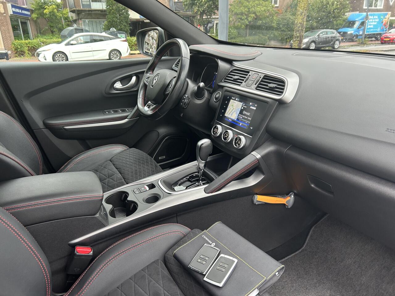 Renault KADJAR 1.3 TCe Black Edition auto is in nieuwstaat !!!