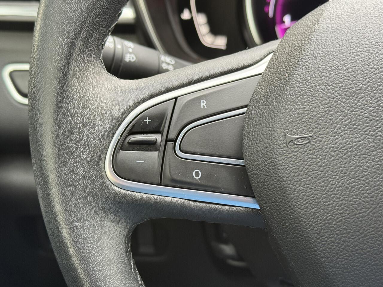 Renault KADJAR BWJ 2022 | 1.3 TCe 158PK Techno | TREKHAAK | PANO | LEDER/STOF | CLIMA | NAVI | CAMERA | CARPLAY |