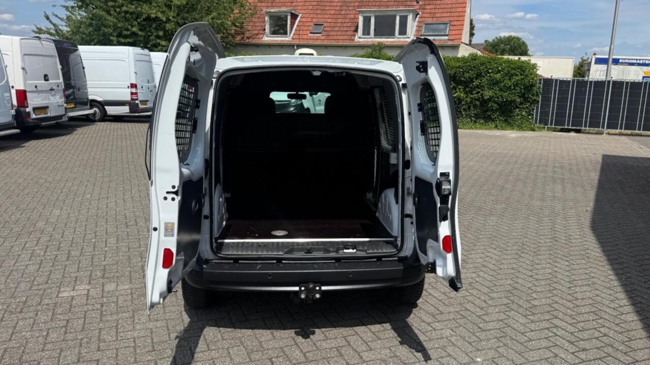 Renault KANGOO 1.5 DCI 55KW 75PK EURO 6 AIRCO/ CRUISE CONTROL/ NAVIGATIE/ SCHUIFDEUR/ TREKHAAK/ 100% DEALERONDERHOUDEN