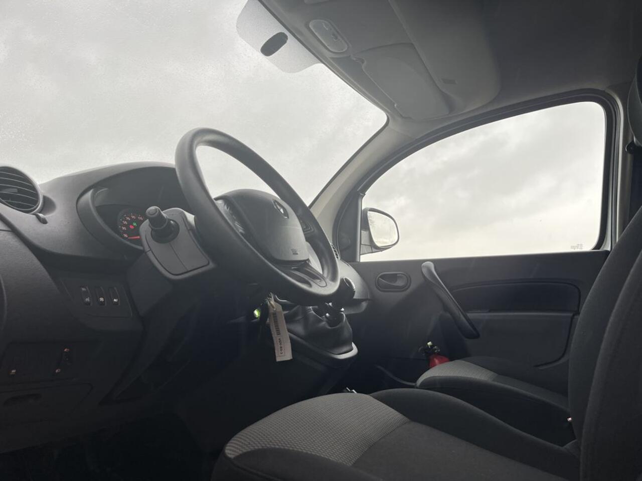 Renault KANGOO 1.5 dCi E6 R-Link BPM Vrij! Lease ¤171 p/m, Airco, Navi , PDC, Volledig onderhoudshistorie aanwezig