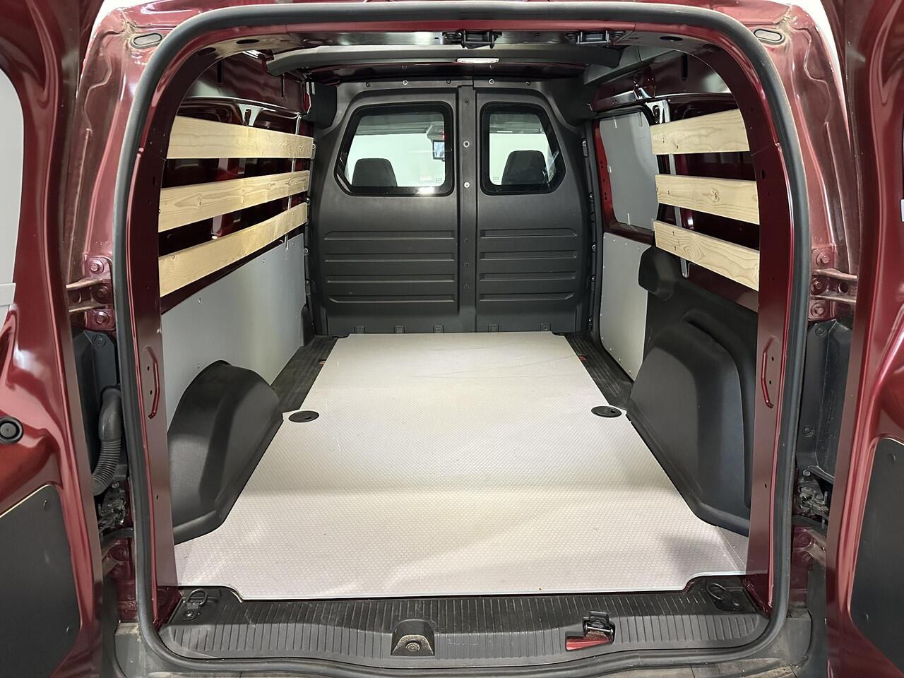 Renault KANGOO 1.5 Blue dCi 115 Luxe L2 | Airco | Cruise Control | Trekhaak | Bedrijfswageninrichting | Apple Carplay/Android Auto | 1e eigenaar!