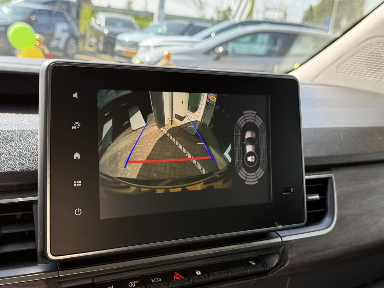 Renault KANGOO 1.3 TCe 100 Intens | Achteruitrijcamera | Climate Control | DAB | LED | Key-less | Parkeersensoren | Cruise | Lichtmetaal |