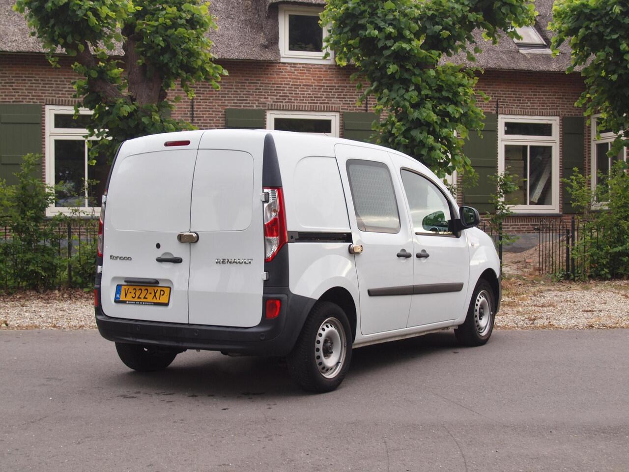 Renault KANGOO 1.2 TCe 115 EDC Comfort | Parkeersensoren | Automaat | Cruise Control | Bluetooth | Airco |