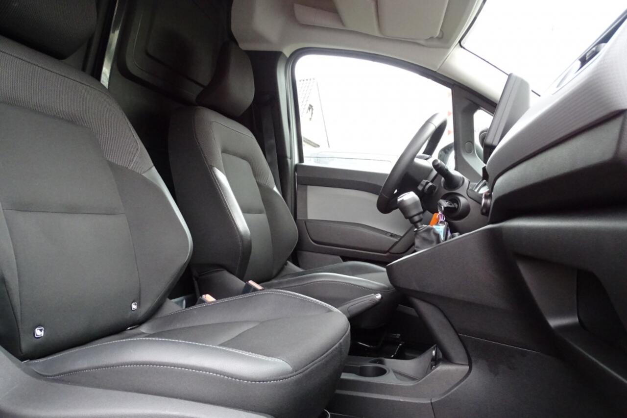 Renault KANGOO 1.5 Blue dCi Comfort NAVI TREKHAAK