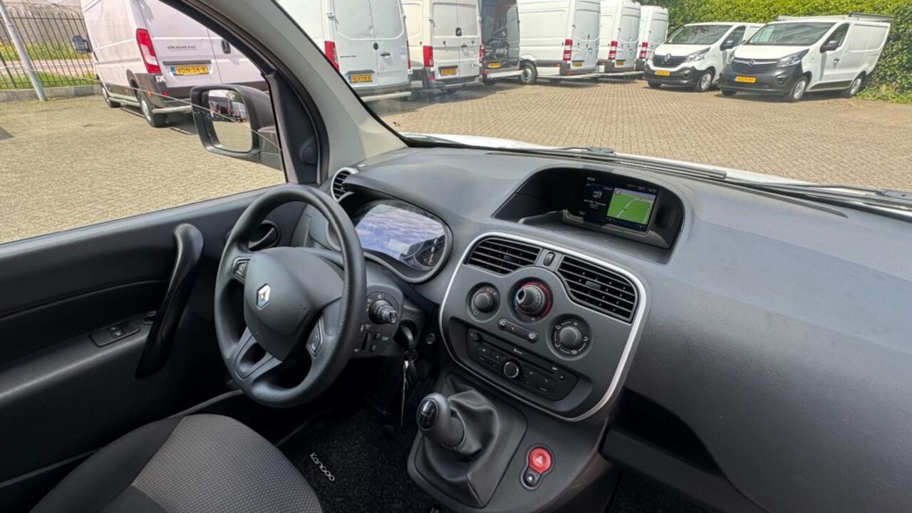 Renault KANGOO 1.5 DCI 55KW 75PK EURO 6 AIRCO/ CRUISE CONTROL/ NAVIGATIE/ SCHUIFDEUR/ TREKHAAK/ 100% DEALERONDERHOUDEN