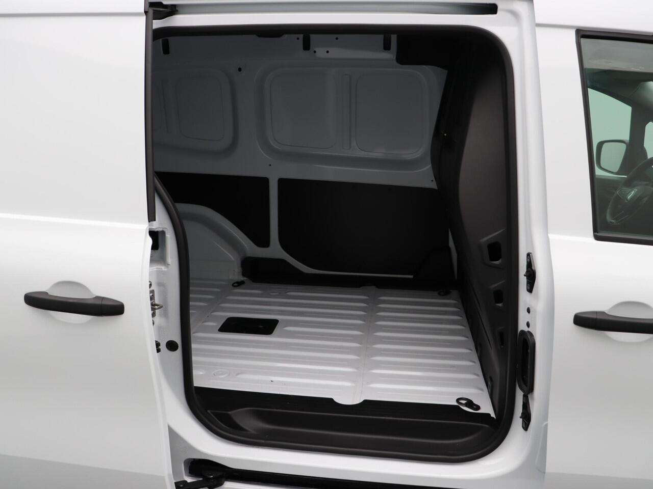 Renault KANGOO E-Tech Advance L2 22 kW 44 kWh | Climate control | Cruise control | Radio |