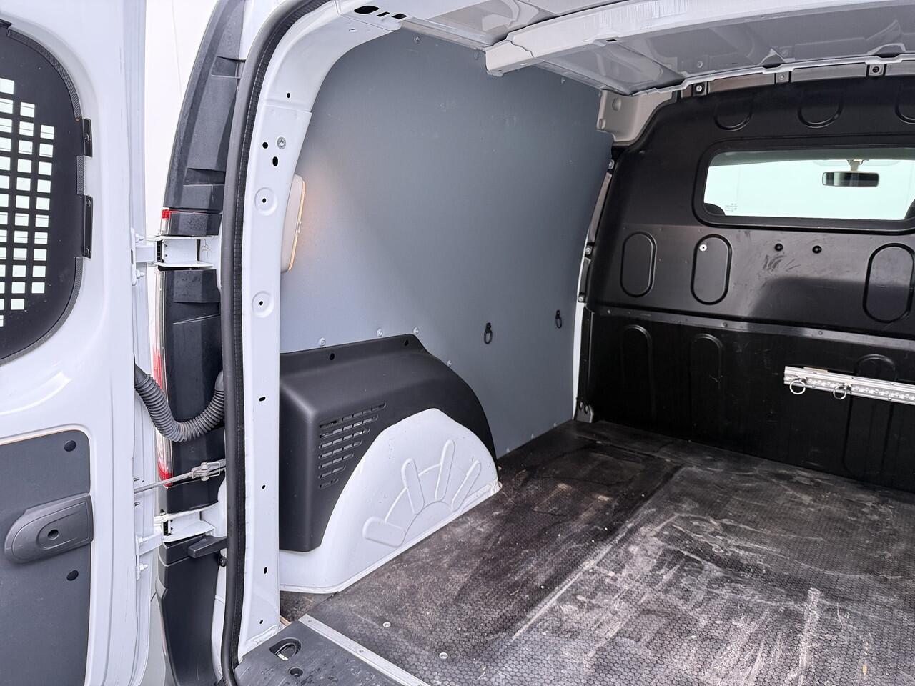 Renault KANGOO 1.5 Blue dCi 80 Comfort Trekhaak, Cruise COntrol, Navigatie