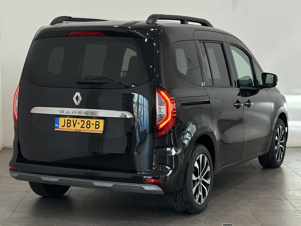 Renault KANGOO 1.3 TCe 130 GPF Techno | Keyless | Stoelverwarming | Navigatie | Climate Control | Cruise Control | Lichtmetalen velgen 17" | Parkeersensoren voor, zij, achter en achteruitrijcamera