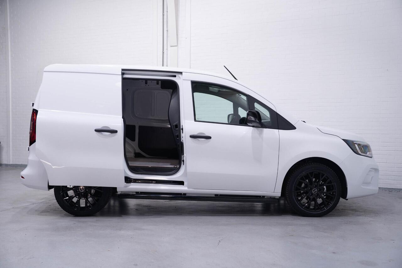 Renault KANGOO 1.5 dCi 95 pk Black&White Edition BPM Vrij Apple Carplay, Camera, 18" LMV, Exterieur pack, Grille Zwart, Nieuw 2024