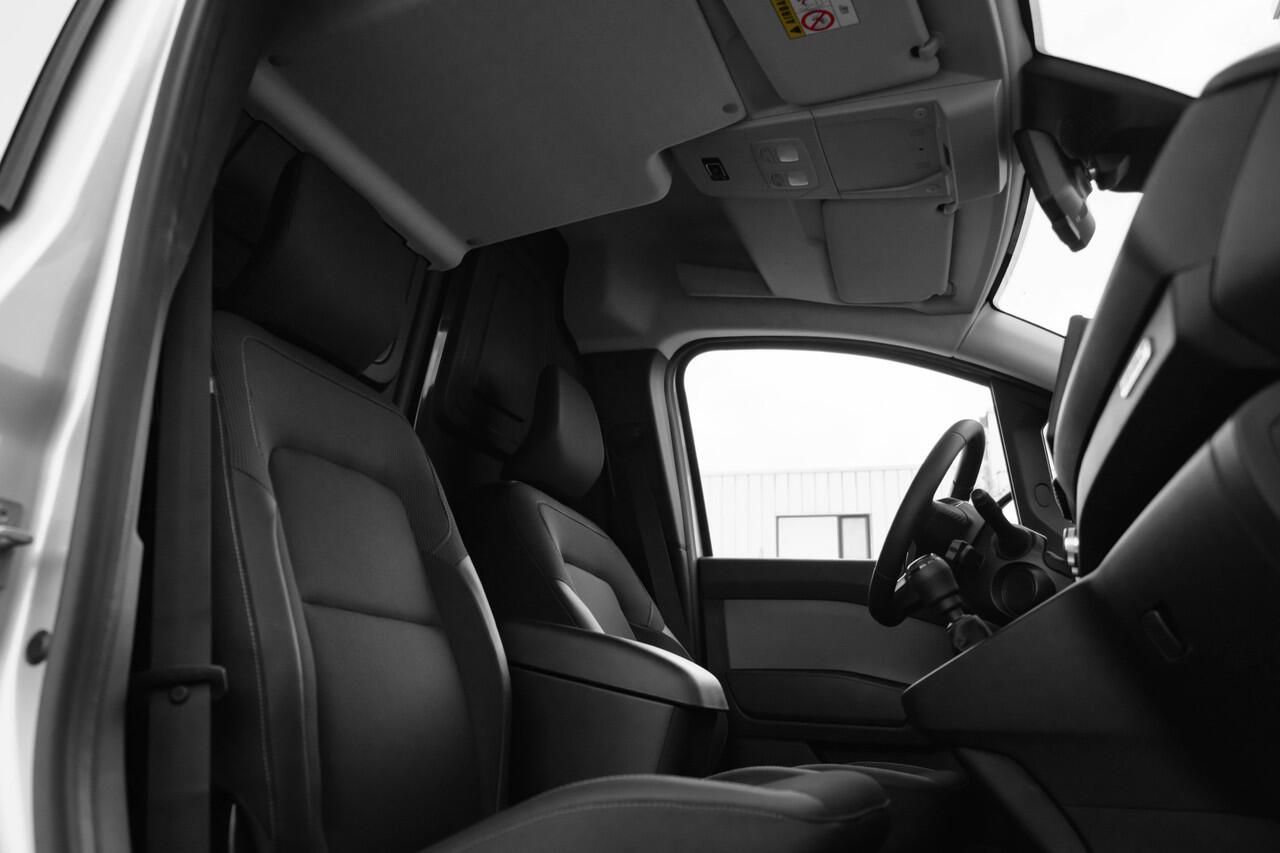 Renault KANGOO 1.5 Blue dCi 115 Extra L1 125th Anniversary | Trekhaak | Adaptive Cruise | Climate Control