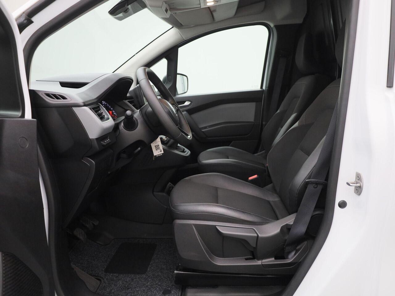 Renault KANGOO 1.5 Blue dCi 95 Comfort L1 | Airco | DAB Radio | Bluetooth Telefoonvoorbereiding | Parkeersensoren Achter | Trekhaak | Wand & Vloer Panelen | Cruise Control & Snelheidsbegrenzer |