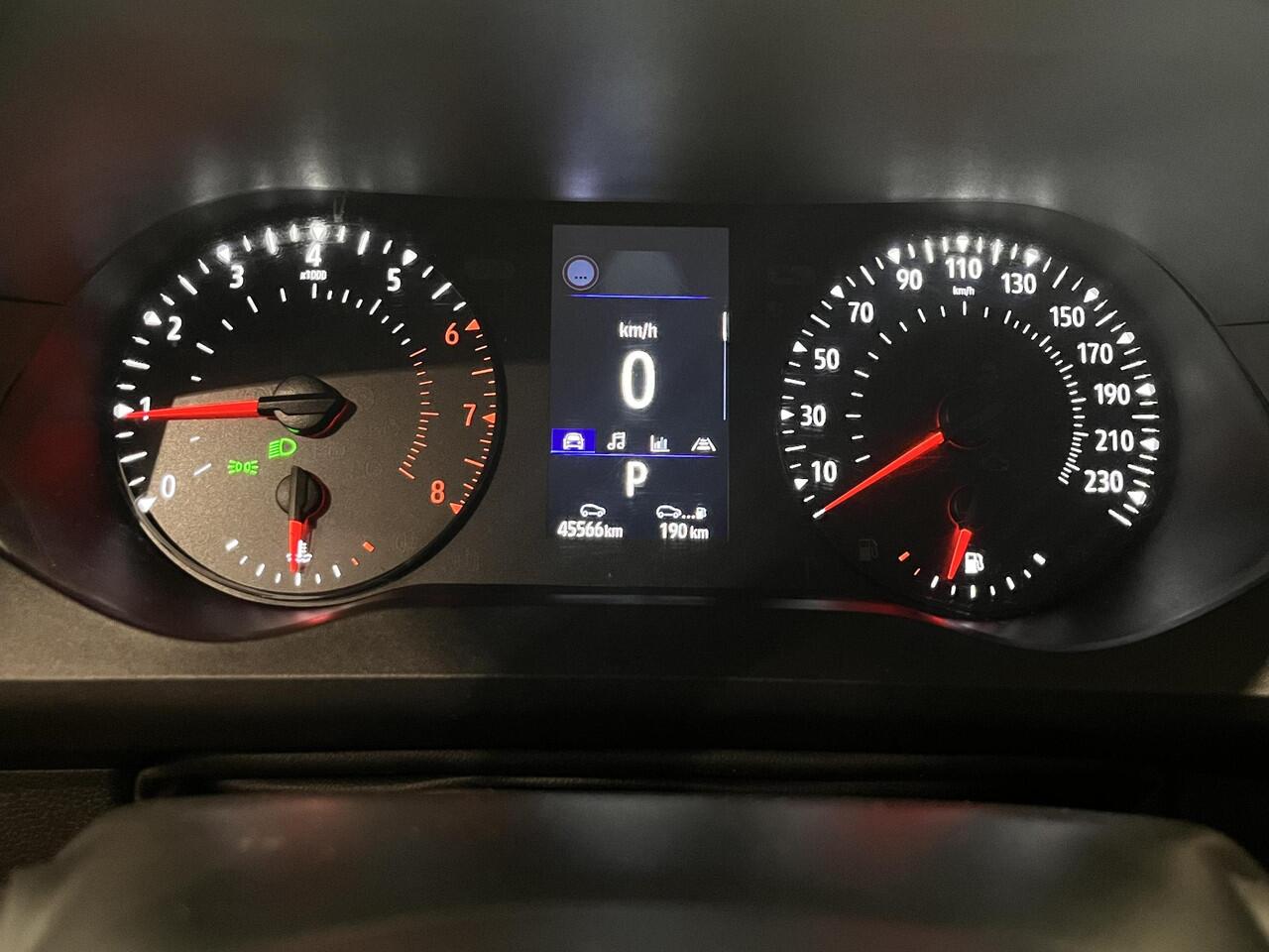 Renault KANGOO 1.3 TCe 130 EDC Techno | Trekhaak | Keyless | Stoelverwarming | Navigatie | Climate Control | Cruise Control | Lichtmetalen velgen 17" | Parkeersensoren voor, zij, achter en achteruitrijcamera