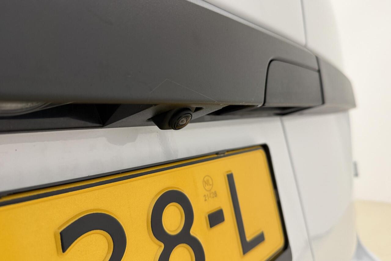 Renault KANGOO 1.3 TCe 100 Luxe L1 | Apple carplay/Android auto | Achteruitrijcamera | Cruise control | Airco | Parkeersensoren achter | Bumpers in carrosseriekleur |