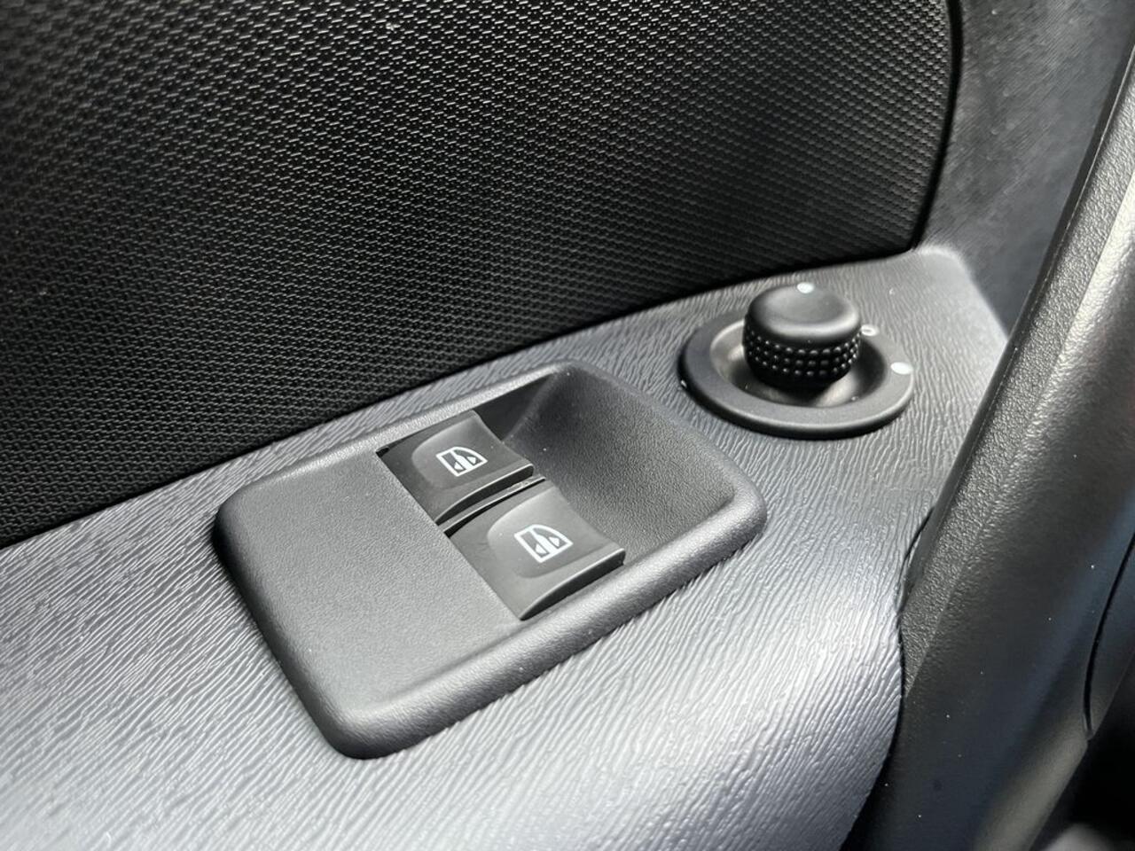 Renault KANGOO 1.5 dCi E6 R-Link BPM Vrij! Lease ¤171 p/m, Airco, Navi , PDC, Volledig onderhoudshistorie aanwezig