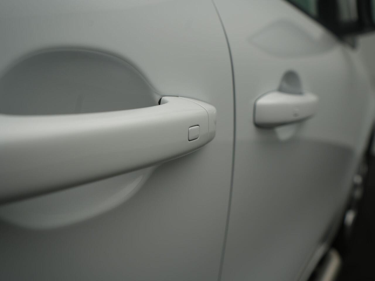 Renault KANGOO E-Tech Advance L1 44 kWh - All Seasonbanden - Trekhaak - Achteruitrijcamera - Sidebars - Apple Carplay - Android Auto