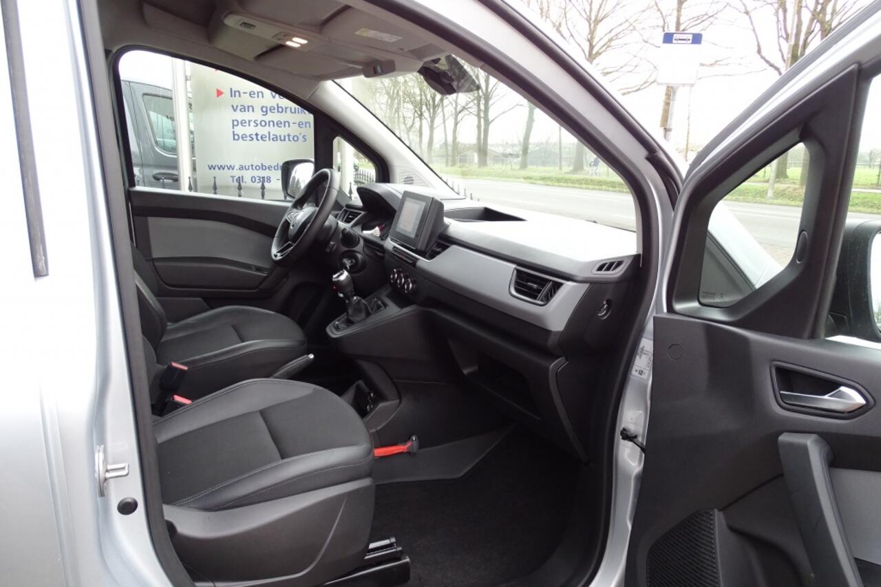 Renault KANGOO 1.5 Blue dCi Comfort NAVI TREKHAAK