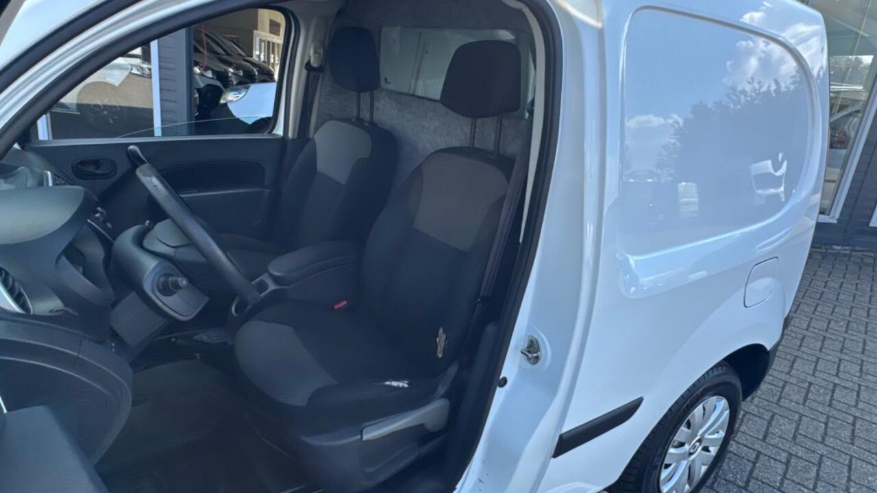 Renault KANGOO 1.5 DCI 55KW 75PK EURO 6 NAVIGATIE/ PARKEERSENSOREN/ 100% DEALERONDERHOUDEN